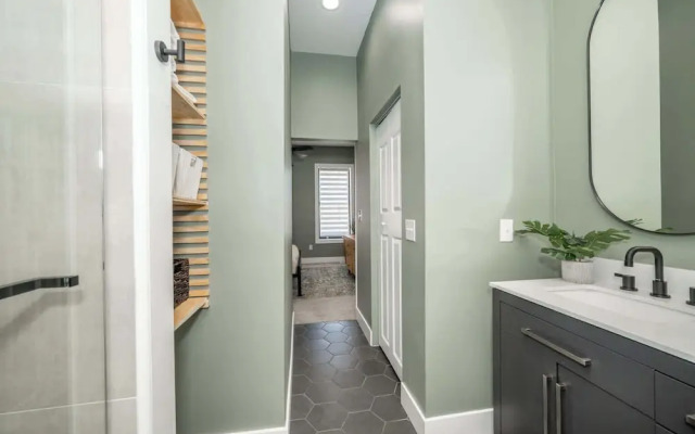 The Baymiller Row - For 6!