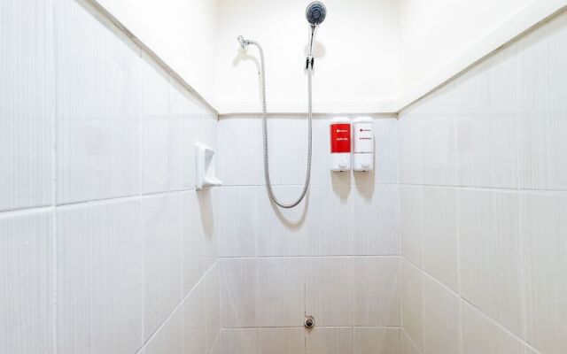 RedDoorz Plus near Ateneo de Davao