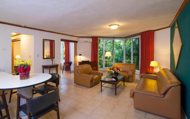 Aparthotel & Suites Villas Del Rio