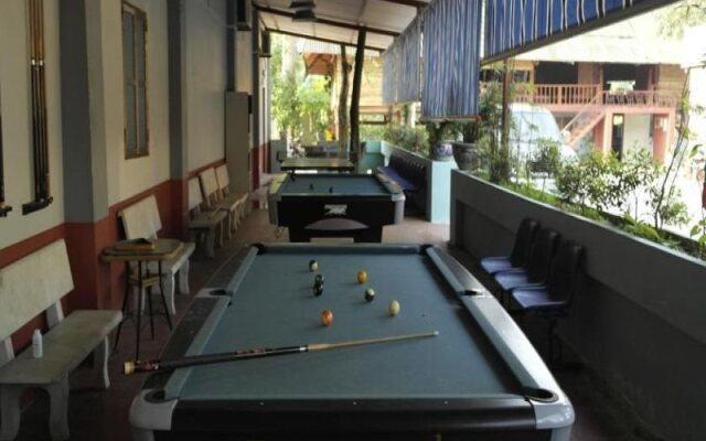 Hương Trà Hotel