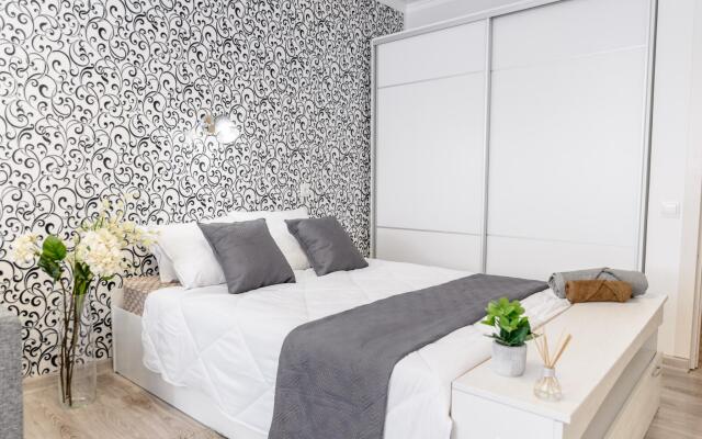 LetoApart (ЛетоАпарт) на улице  Революции 1905 года 35