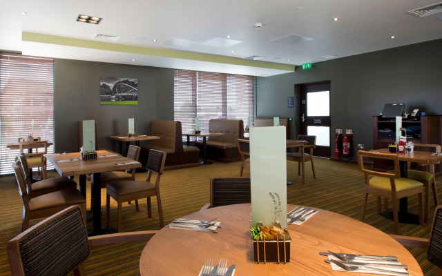 Premier Inn Bedford Town Centre