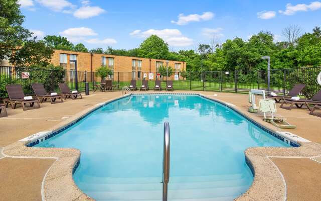 Best Western Leesburg Hotel & Conference Center