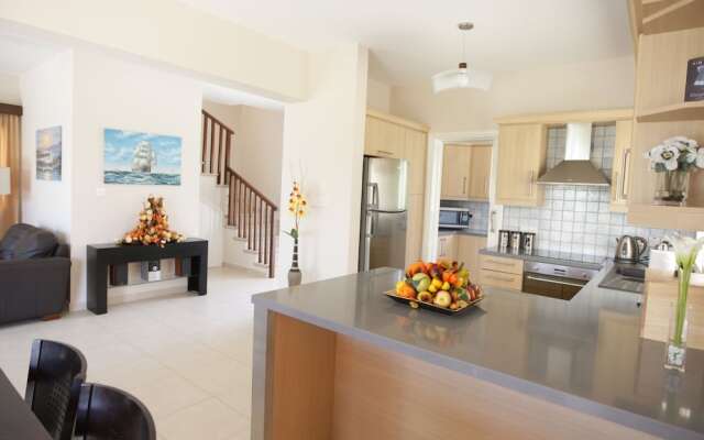 Three Bedroom Villa With Private Pool and Landscaped Garden