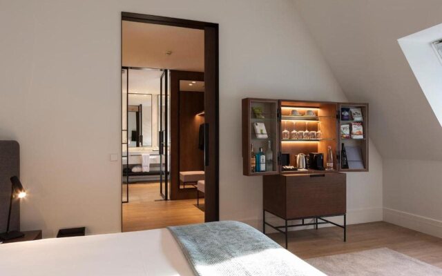 Kozmo Hotel Suites & Spa - Small Luxury Hotels of the World