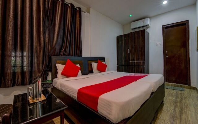 OYO 8976 Hotel Park Street 2