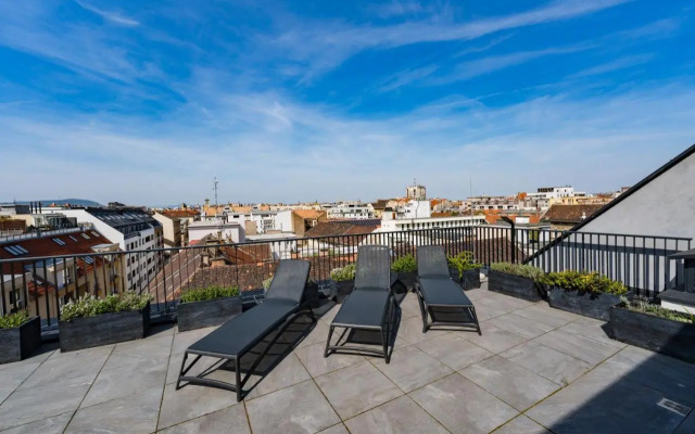 Sweet & Spicy - Brand New Apartment with Balcony (Adults Only)