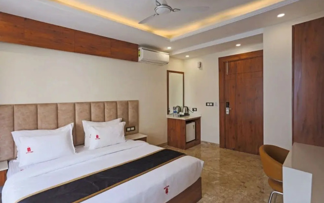 Hotel golf inn golf course road