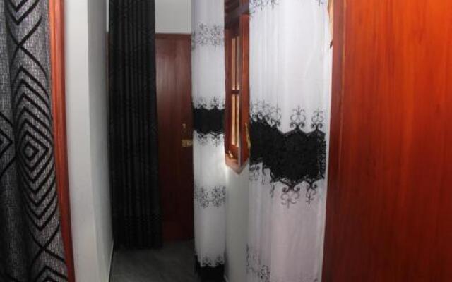 Sandaru Holiday Inn