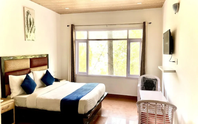 Hotel Shiva Lake Mussorrie