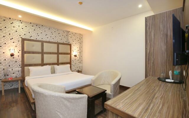 OYO 8277 Tricity Relax Inn