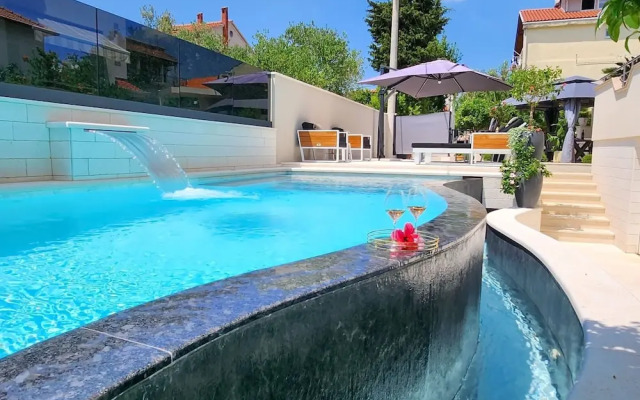 Villa Calypso Royal Apartment