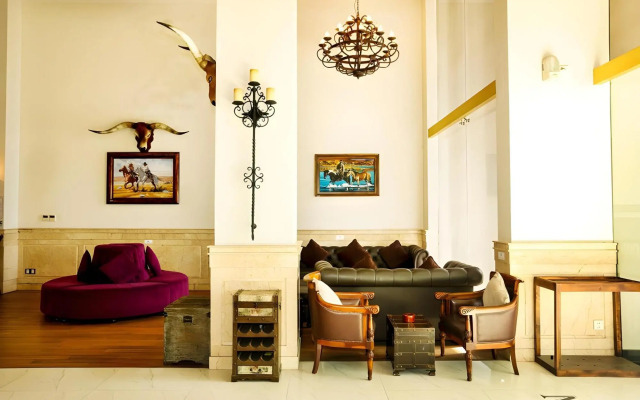 Seventeen Saloon Hotel