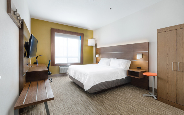 Holiday Inn Express & Suites Grande Prairie by IHG