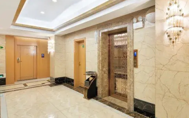 Polaris International Hotel