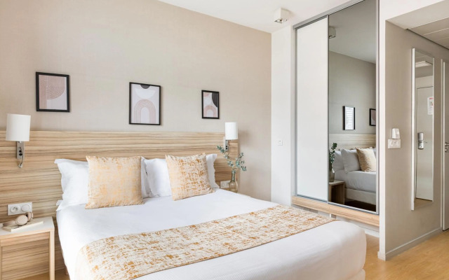 Q7 Lodge Lyon 7