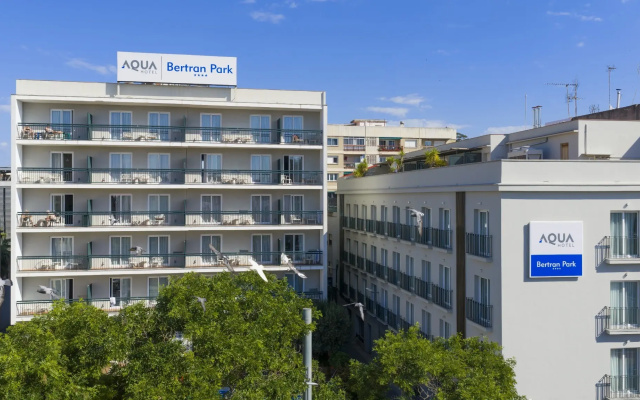 AQUA Hotel Bertran Park