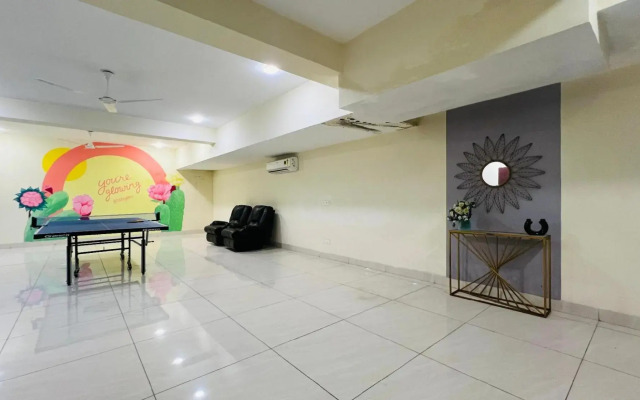 Olive @ Golf Course Road