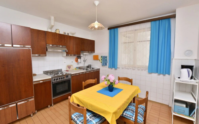 Apartment Varos