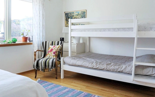 6 Person Holiday Home in Kyrkesund