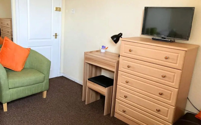 Central Falkirk 3 Bedroom Apartment