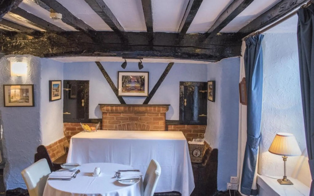 Gwesty Minffordd Hotel