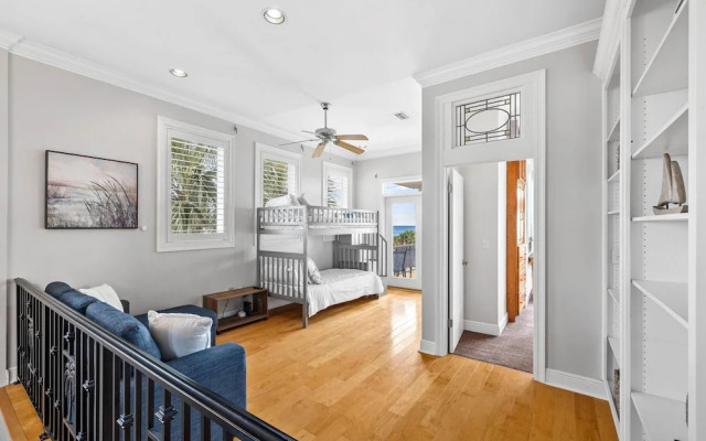 20816 Front Beach Rd