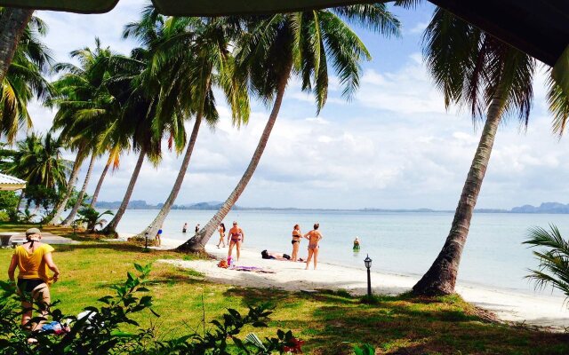 Koh Mook Riviera Beach Resort