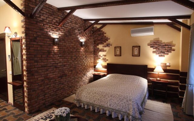 Парк-отель "Конюшня Бутенко"