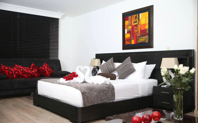 Hotel Suites 108