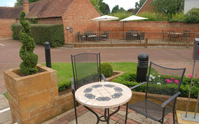 Stratford Limes Hotel