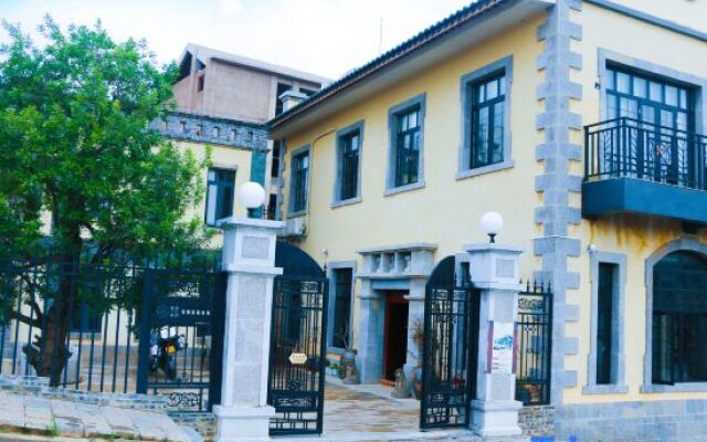 Lanshe weiyuan purple pottery art inn