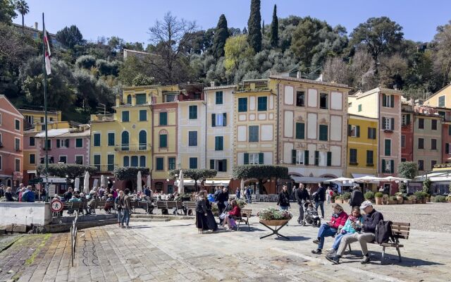 JOIVY La Finestra Sulla Piazzetta a Portofino