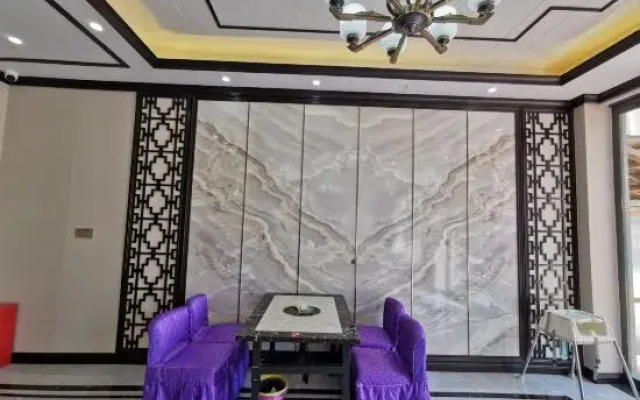 Seven Hotel