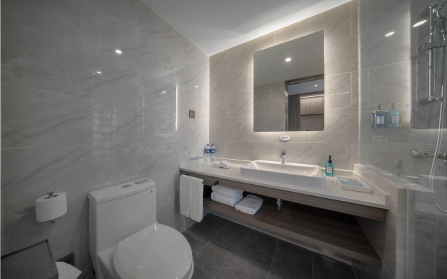Holiday Inn Express Shanghai Jinqiao Central by IHG