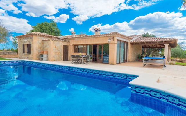 Can Dato in Inca With 2 Bedrooms and 2 Bathrooms