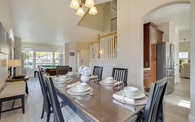 4 Mi to Downtown Reno: Spacious Family Retreat!