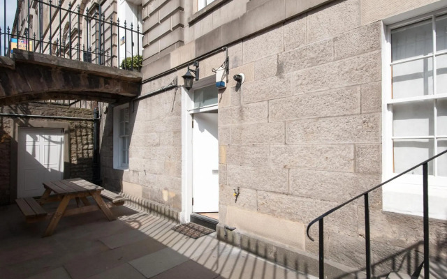 The York Place Residence