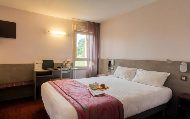 Brit Hotel Les Evens