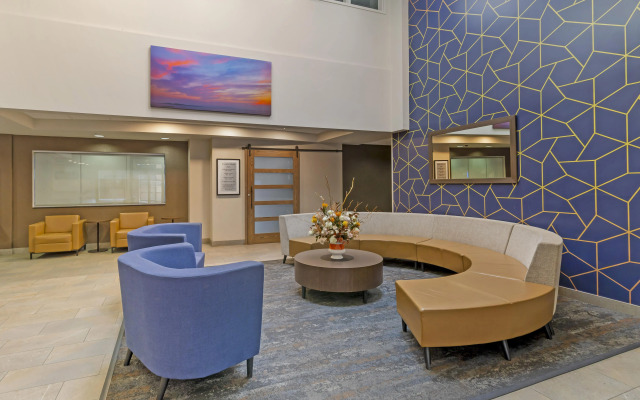 Best Western Plus Pembina Inn & Suites