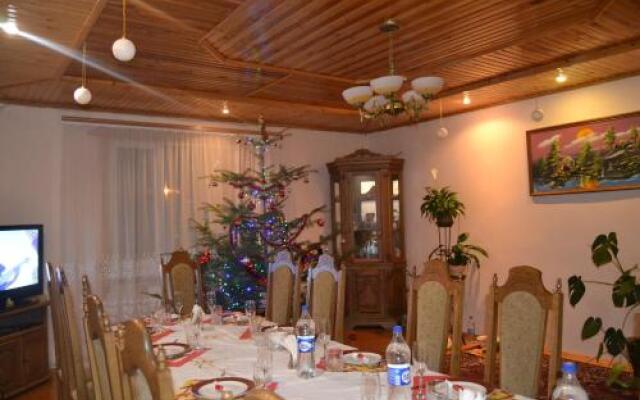Faina House