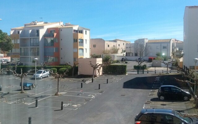 Studio in Agde, With Wonderful City View, Terrace and Wifi - 150 m Fro