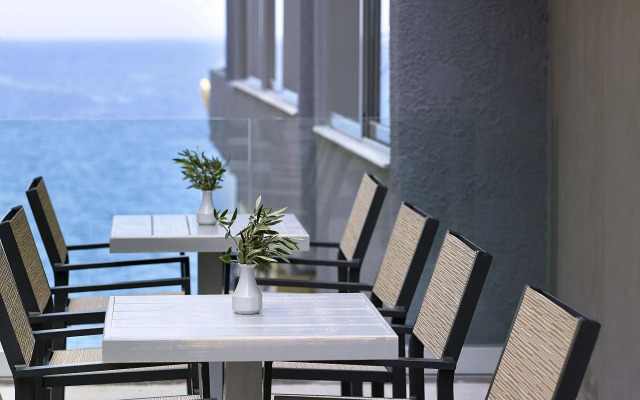 Mistral Bay Hotel