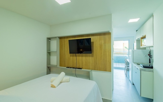 Ocean Blue #02 - Studio With Pool by Carpediem