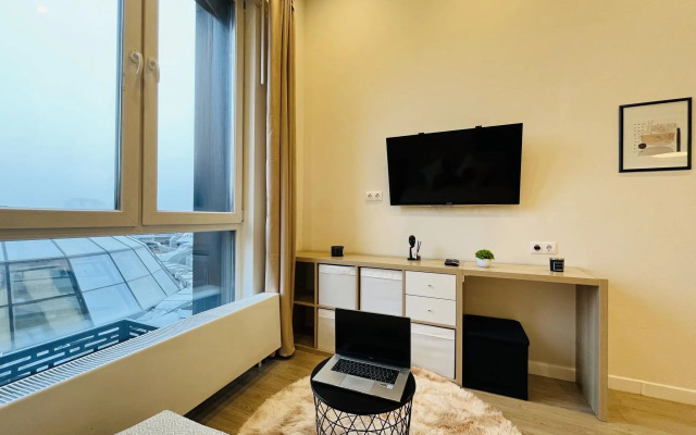 Happy People на улице Олимпийская