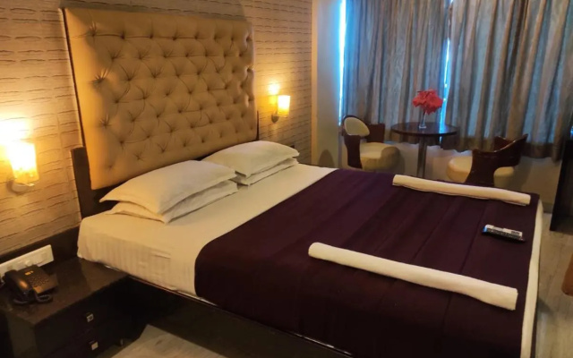 Hotel Vaishnavi – Guest Rooms – Solapur