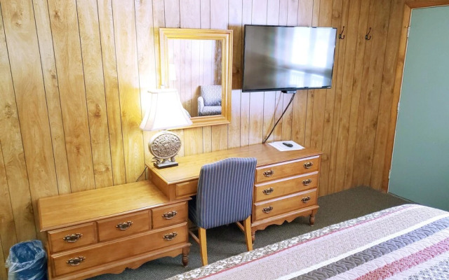 White Mountain Motel And Cottages