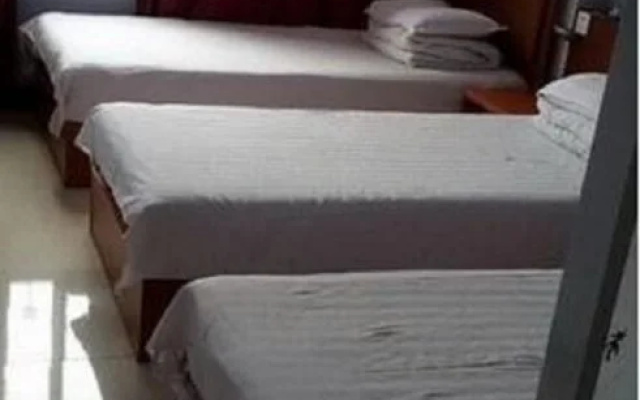 Dezhou Linyi Yin Yuan Business Inn