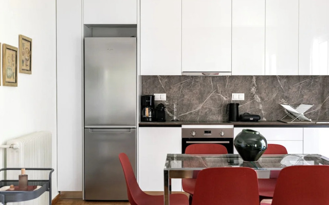 Artsi - 3BR Apt w Balcony in Athens
