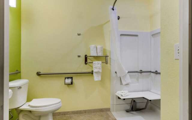 Quality Inn & Suites Lehigh Acres Fort Myers